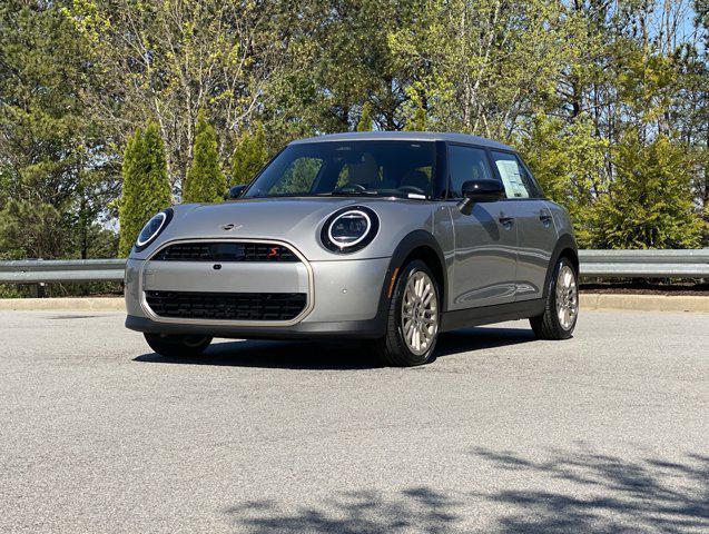 new 2025 MINI Hardtop car, priced at $39,810