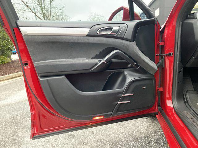 used 2016 Porsche Cayenne car, priced at $29,988