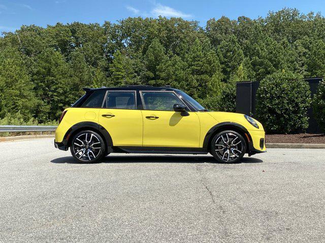 new 2025 MINI Hardtop car, priced at $40,675