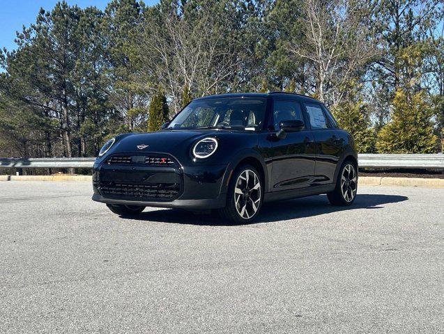 new 2025 MINI Hardtop car, priced at $38,545