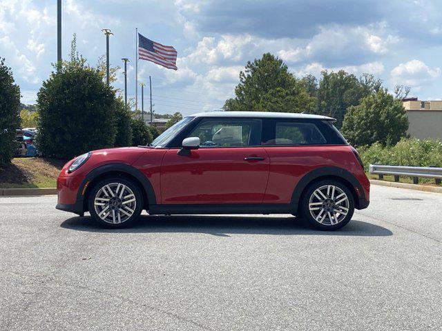 new 2025 MINI Hardtop car, priced at $32,420