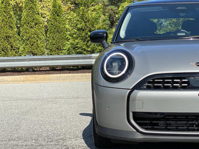 used 2025 MINI Hardtop car, priced at $29,319