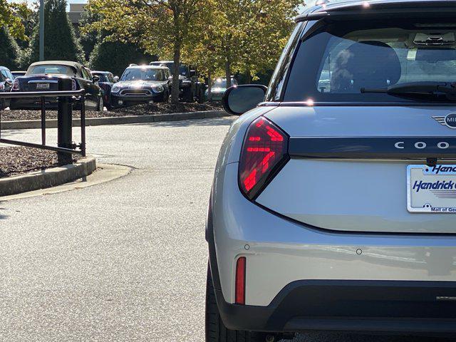 used 2025 MINI Hardtop car, priced at $29,319