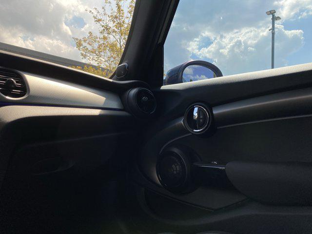 used 2022 MINI Hardtop car, priced at $23,988