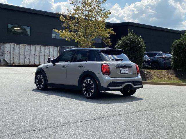 used 2022 MINI Hardtop car, priced at $24,988
