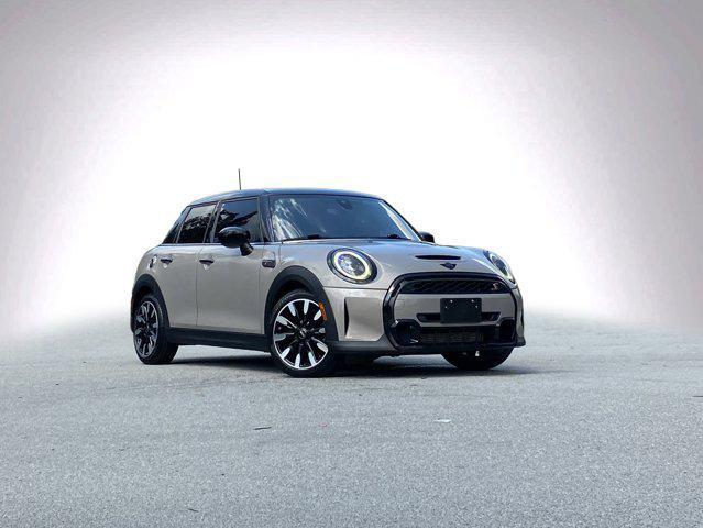 used 2022 MINI Hardtop car, priced at $23,988