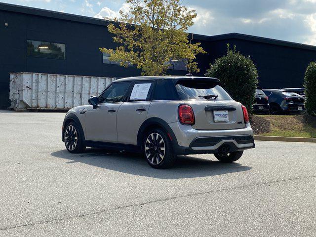 used 2022 MINI Hardtop car, priced at $23,988