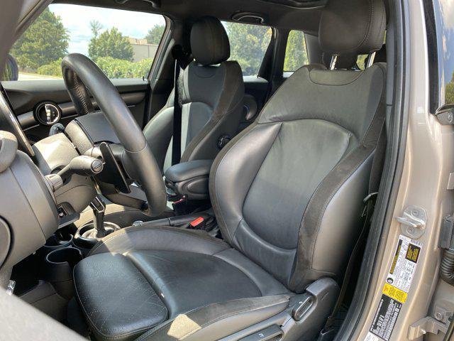 used 2022 MINI Hardtop car, priced at $24,988