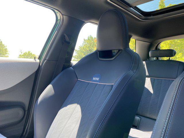 new 2025 MINI Hardtop car, priced at $37,410