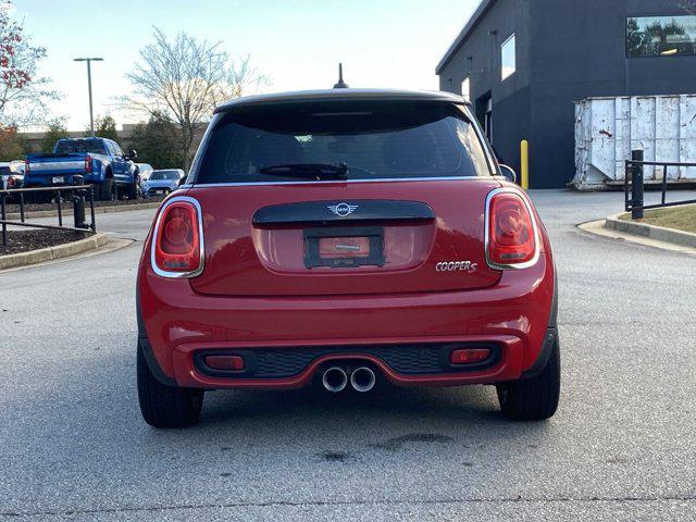 used 2019 MINI Hardtop car, priced at $22,000