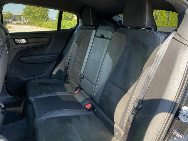 used 2022 Volvo C40 Recharge Pure Electric car, priced at $29,988