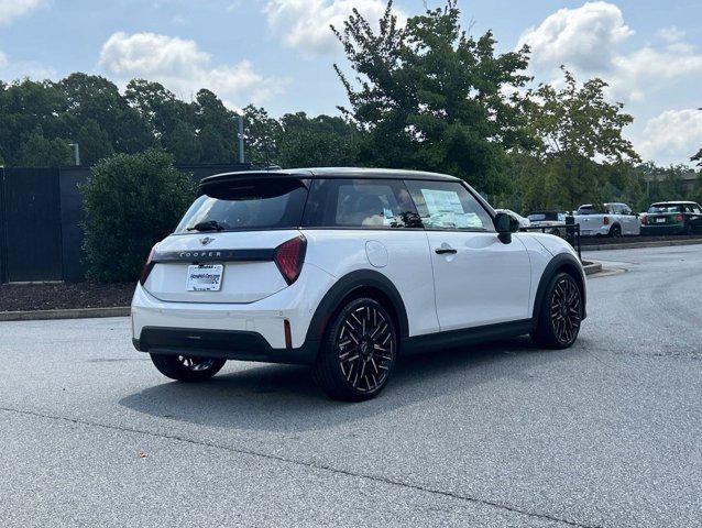 new 2025 MINI Hardtop car, priced at $35,595