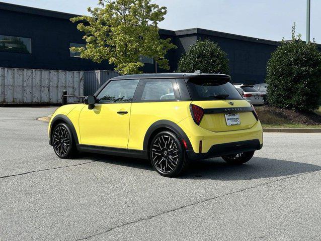 new 2025 MINI Hardtop car, priced at $35,895