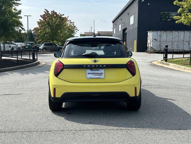 new 2025 MINI Hardtop car, priced at $35,895