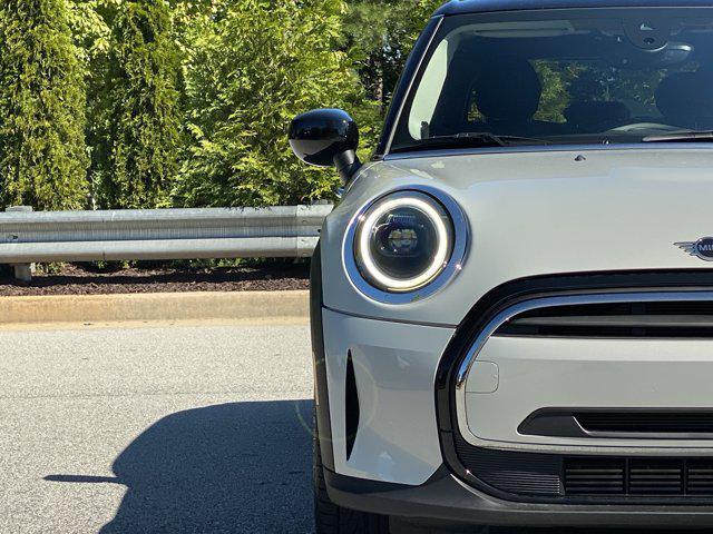 used 2022 MINI Hardtop car, priced at $24,988