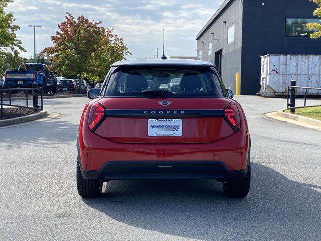 new 2025 MINI Hardtop car, priced at $32,420