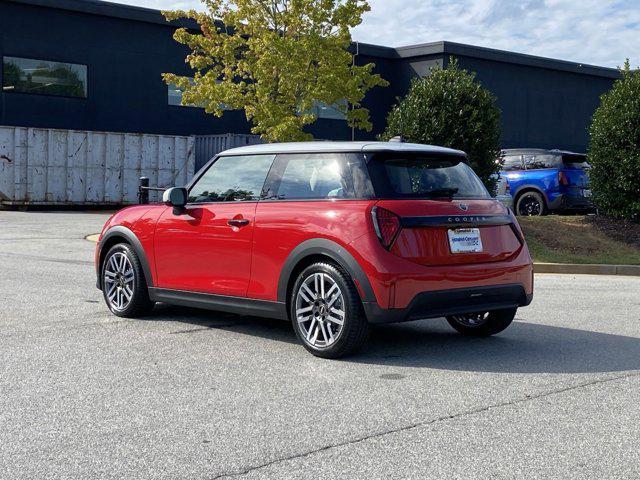 new 2025 MINI Hardtop car, priced at $32,420