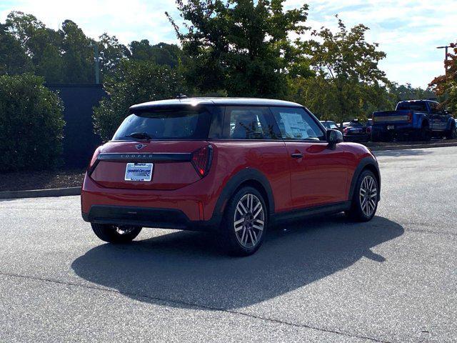 new 2025 MINI Hardtop car, priced at $32,420