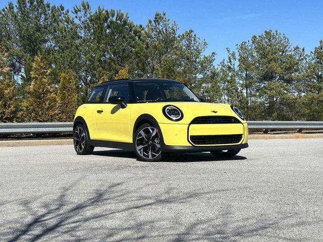 used 2025 MINI Hardtop car, priced at $32,000