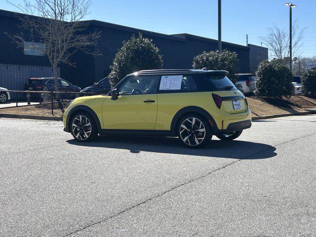 used 2025 MINI Hardtop car, priced at $32,000