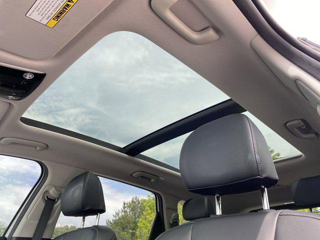 used 2023 Kia Sorento Hybrid car, priced at $29,988