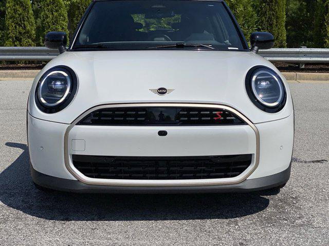 new 2025 MINI Hardtop car, priced at $38,295