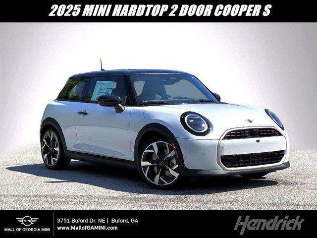 new 2025 MINI Hardtop car, priced at $38,295