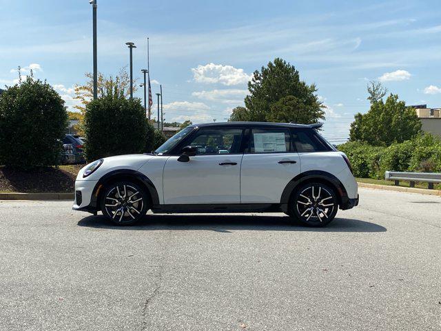new 2026 MINI Hardtop car, priced at $41,525