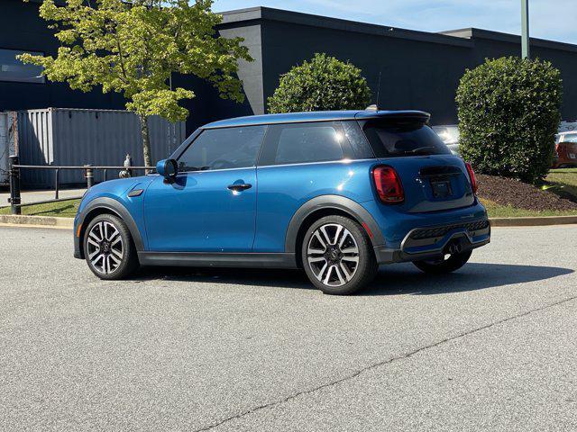 used 2023 MINI Hardtop car, priced at $26,988