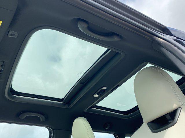 new 2025 MINI Hardtop car, priced at $36,560