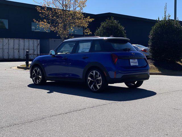 new 2025 MINI Hardtop car, priced at $39,545