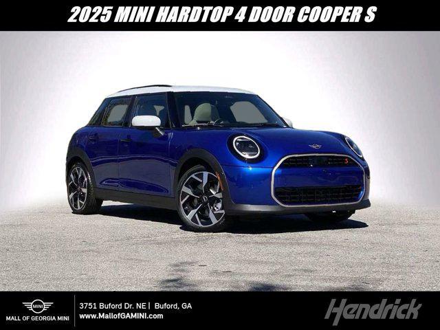 new 2025 MINI Hardtop car, priced at $39,545