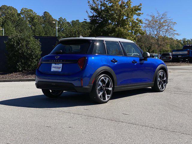 new 2025 MINI Hardtop car, priced at $39,545