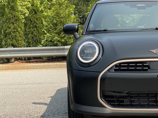 new 2025 MINI Hardtop car, priced at $38,295