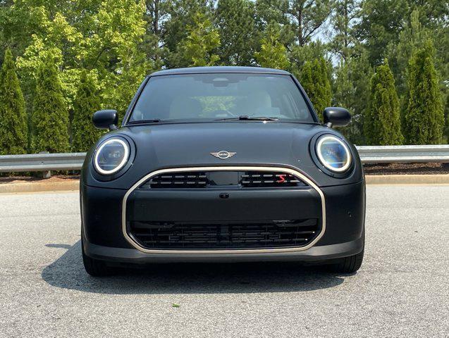 new 2025 MINI Hardtop car, priced at $38,295
