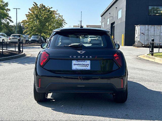 new 2025 MINI Hardtop car, priced at $38,295