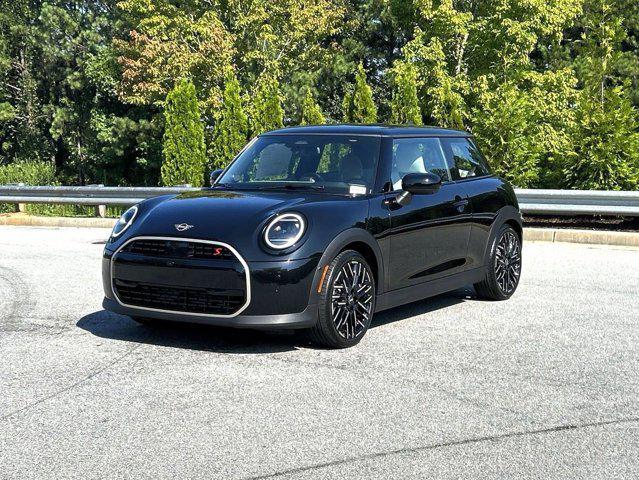 new 2025 MINI Hardtop car, priced at $38,295