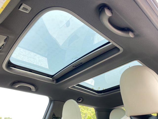 new 2025 MINI Hardtop car, priced at $38,295