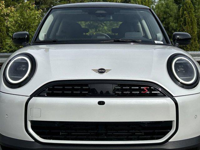 new 2025 MINI Hardtop car, priced at $37,295