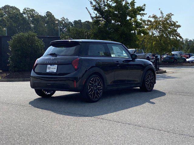 new 2025 MINI Hardtop car, priced at $35,595