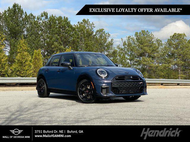 new 2025 MINI Hardtop car, priced at $40,495