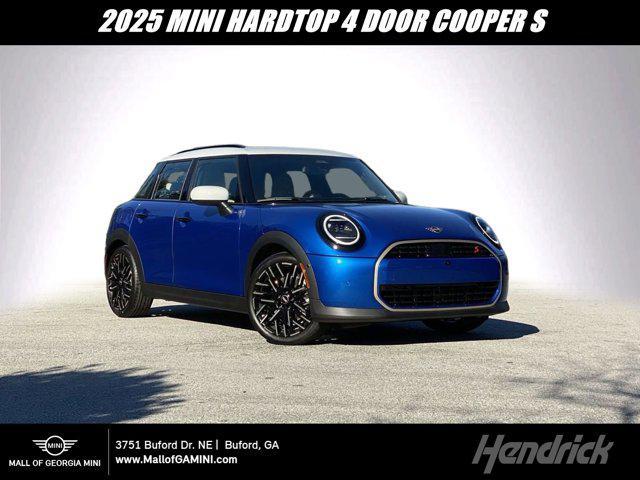 new 2025 MINI Hardtop car, priced at $39,545