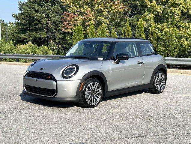 new 2025 MINI Hardtop car, priced at $37,545