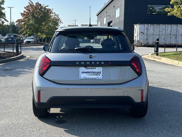 new 2025 MINI Hardtop car, priced at $37,545