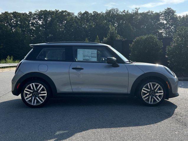 new 2025 MINI Hardtop car, priced at $37,545