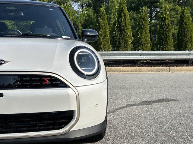 new 2025 MINI Hardtop car, priced at $38,545