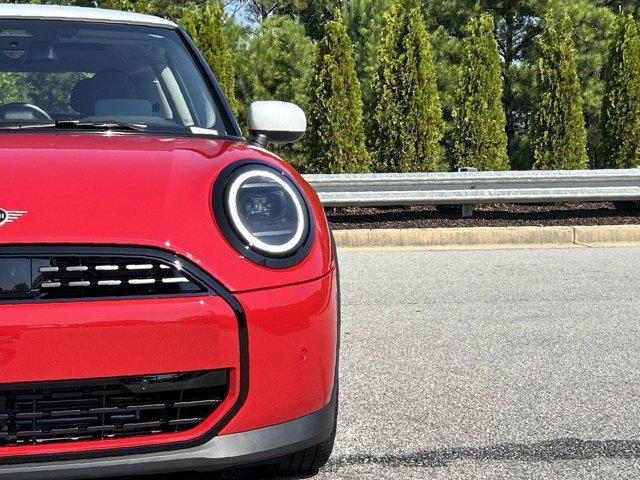 new 2025 MINI Hardtop car, priced at $32,420