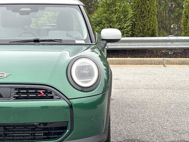 new 2025 MINI Hardtop car, priced at $35,895