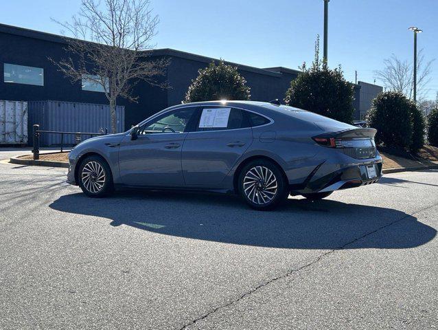 used 2025 Hyundai Sonata Hybrid car, priced at $37,000