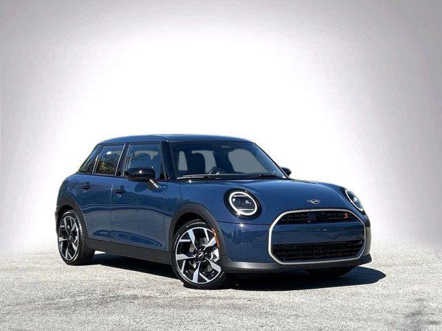 new 2025 MINI Hardtop car, priced at $37,745